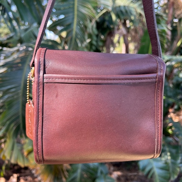 Vintage Coach Emmie Mahogany Brown Leather Crossbody Purse - Picture 6 of 15